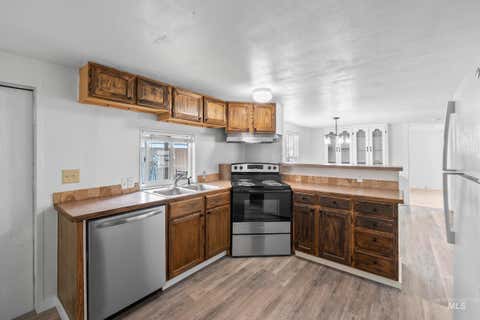 Photo of 320 E Carol St, Nampa, ID 83687 (MLS # 98997755)