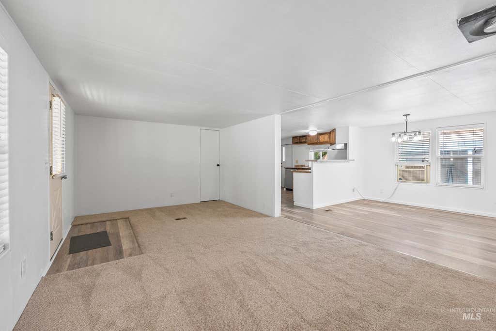 Photo of 320 E Carol St, Nampa, ID 83687 (MLS # 98997755)