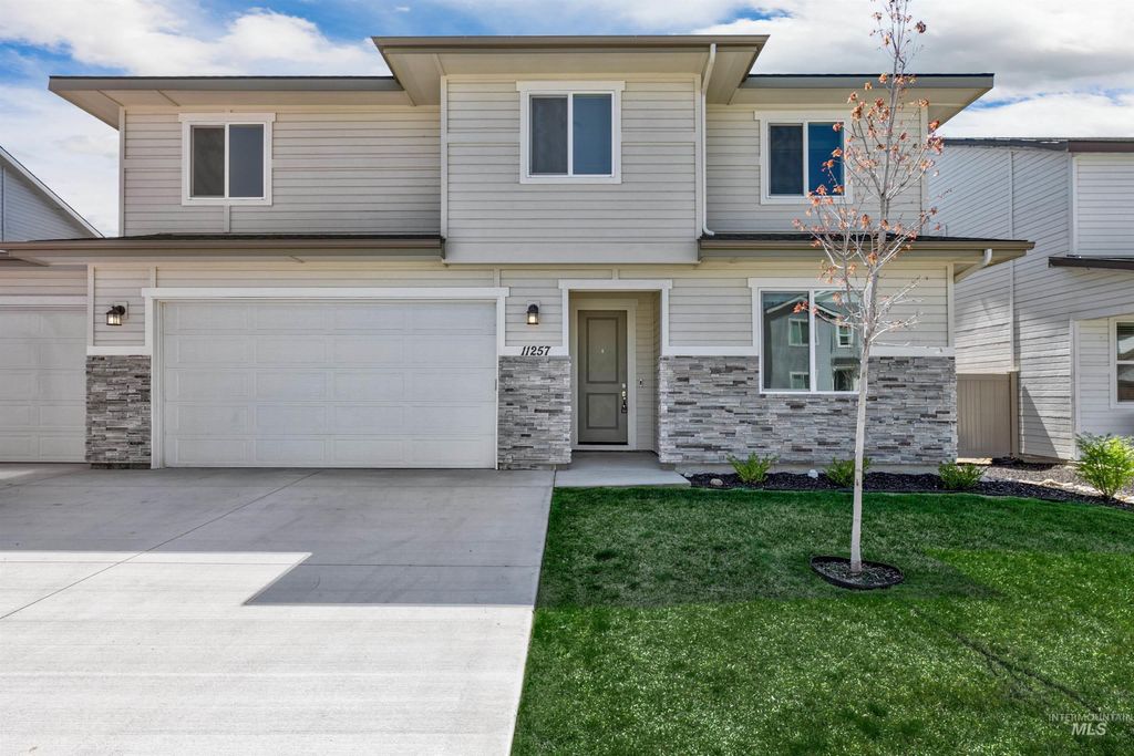 Photo of 11257 Aspen Hill Dr, Caldwell, ID 83605 (MLS # 98967745)