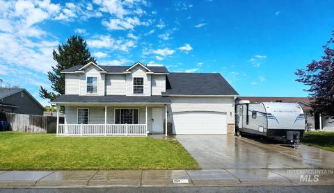 Photo of 157 N Kildeer Way, Nampa, ID 83651 (MLS # 98991078)