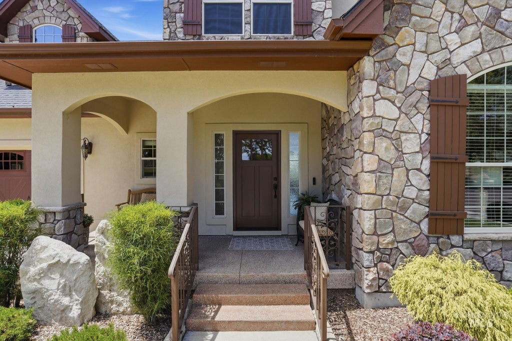 Photo of 2387 S Chipper Way, Eagle, ID 83616 (MLS # 98990907)
