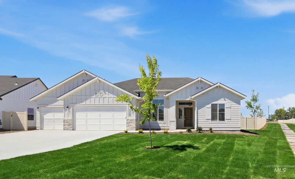 Photo of 5305 E Phelps Lake Dr, Nampa, ID 83687 (MLS # 98989869)