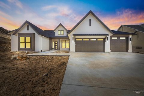 Photo of 10685 N Badger Canyon Pl, Boise, ID 83714 (MLS # 98974393)