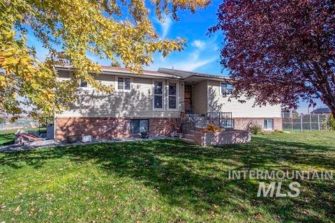 Photo of 15244 Mink Rd, Caldwell, ID 83607 (MLS # 98956984)