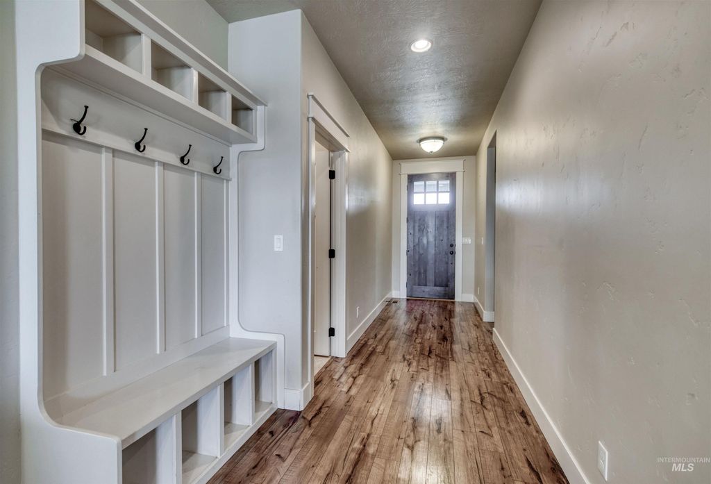 Photo of 4226 N Chapala Way, Boise, ID 83713 (MLS # 98975364)