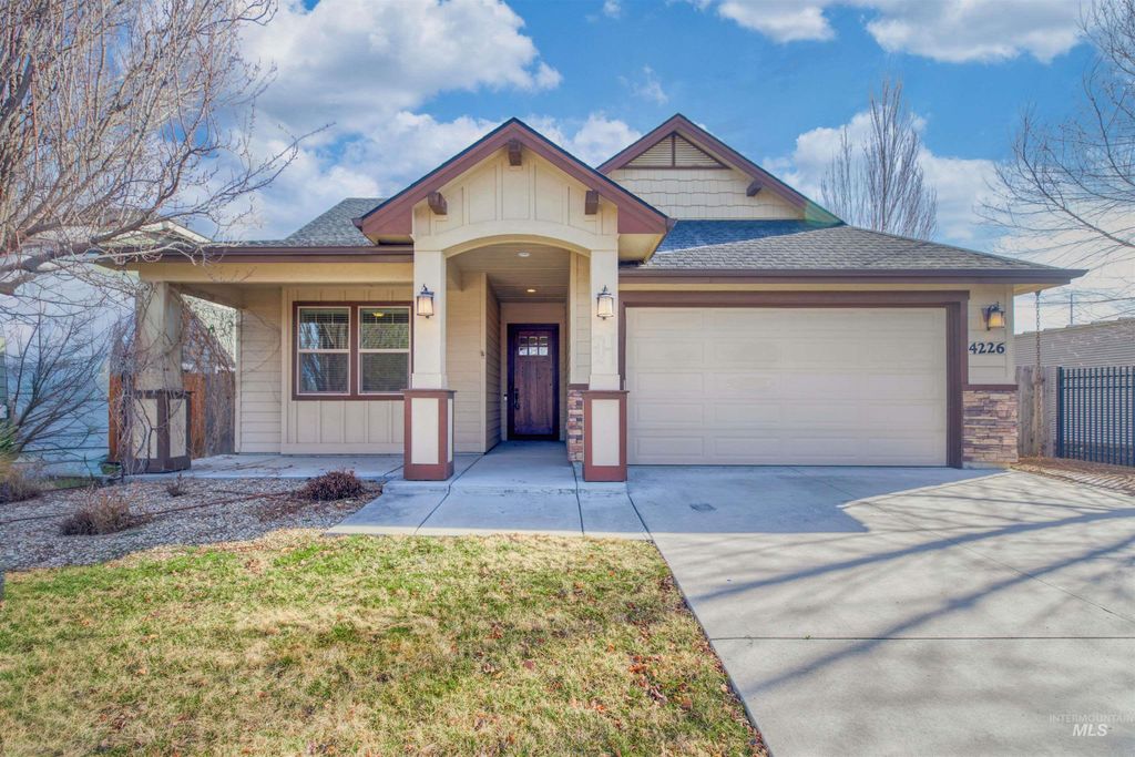 Photo of 4226 N Chapala Way, Boise, ID 83713 (MLS # 98975364)