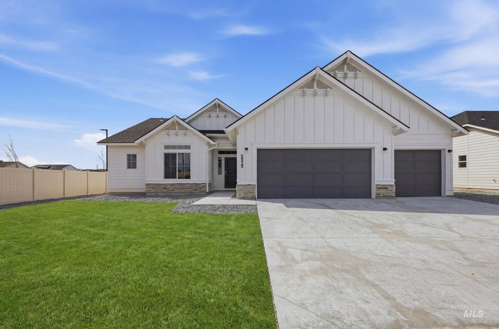 Photo of 5501 S Edgecomb Way, Nampa, ID 83686 (MLS # 98997656)
