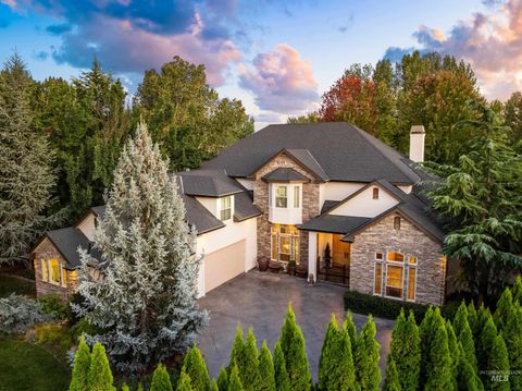 Photo of 1825 S Lakemoor Way, Eagle, ID 83616 (MLS # 98962911)