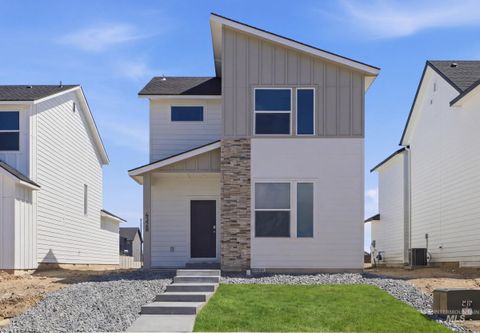 Photo of 4328 N Camp Creek Ave, Meridian, ID 83646 (MLS # 98983680)