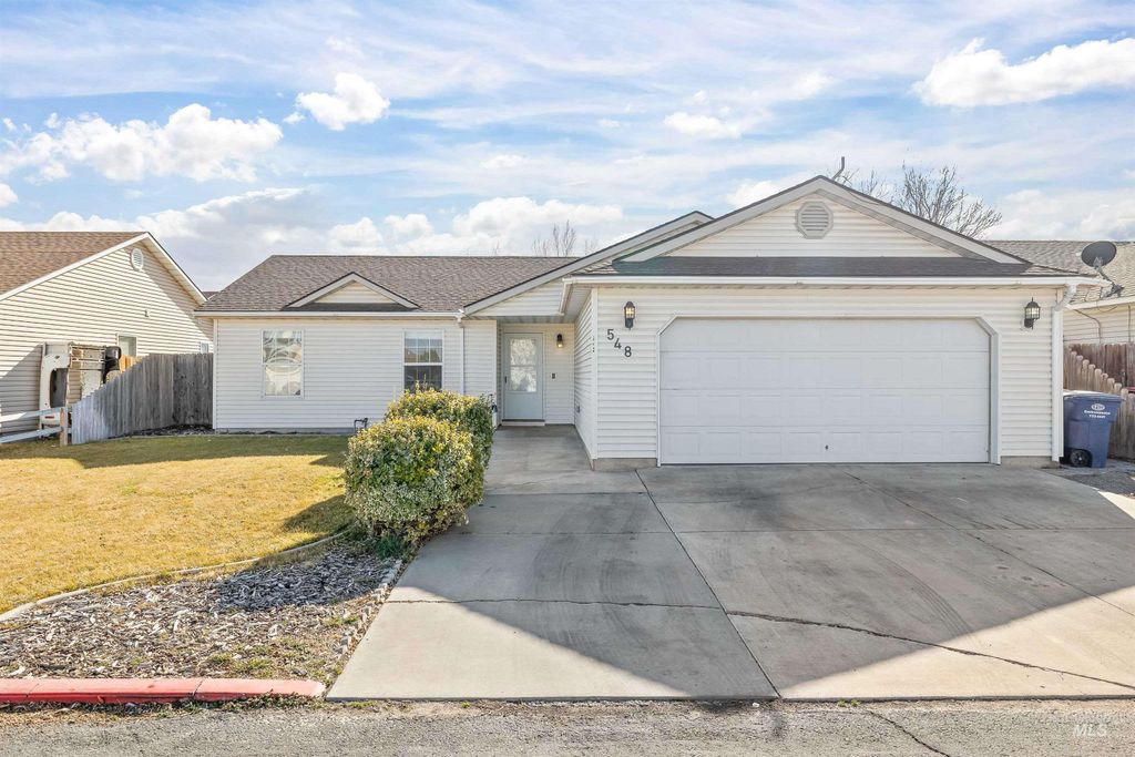 Photo of 548 Clover Avenue, Twin Falls, ID 83301 (MLS # 98975161)