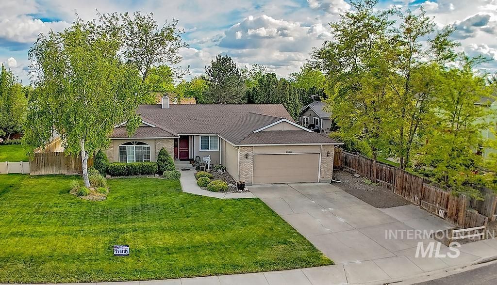Photo of 2628 Elizabeth Blvd, Twin Falls, ID 83301 (MLS # 98986906)
