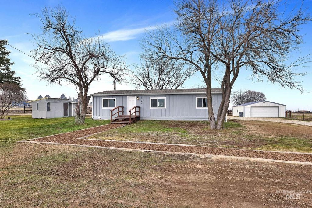 Photo of 19391 Pride Ln, Caldwell, ID 83607 (MLS # 98973710)