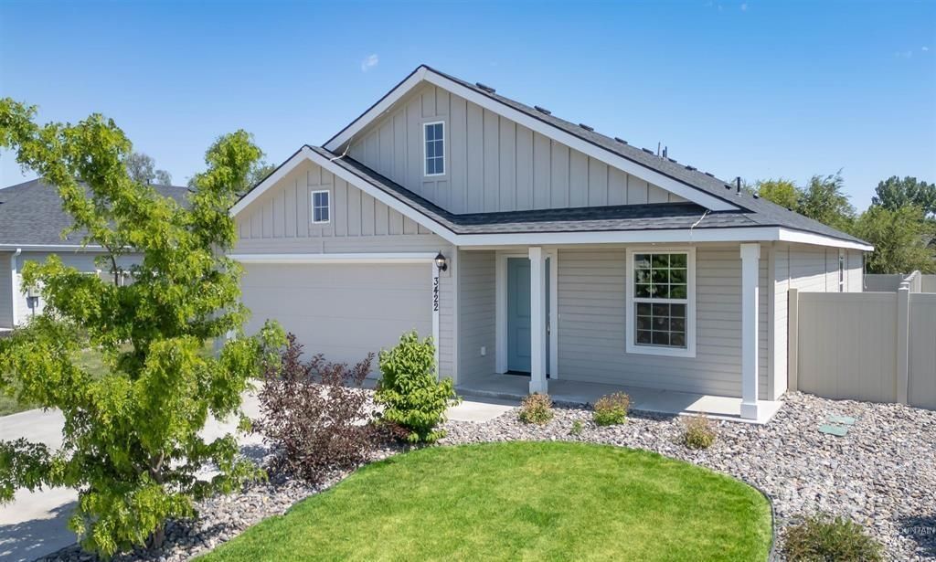 Photo of 3422 E Mossy Oak Dr, Nampa, ID 83686 (MLS # 98984531)