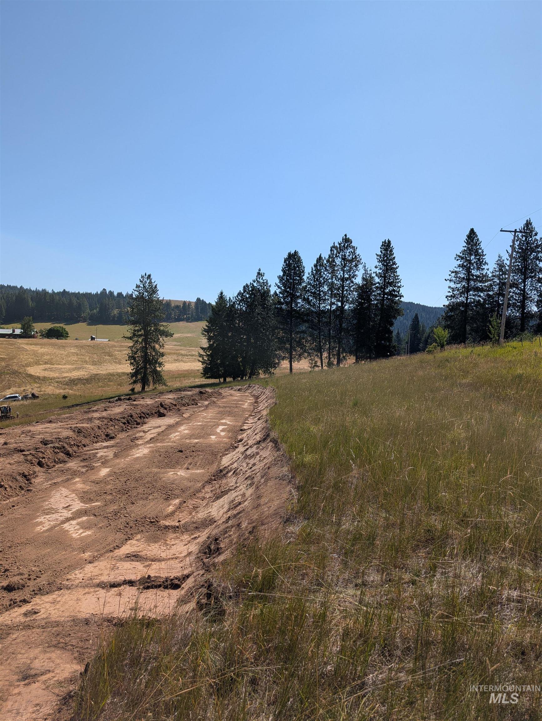 View of local wilderness with rural landscape