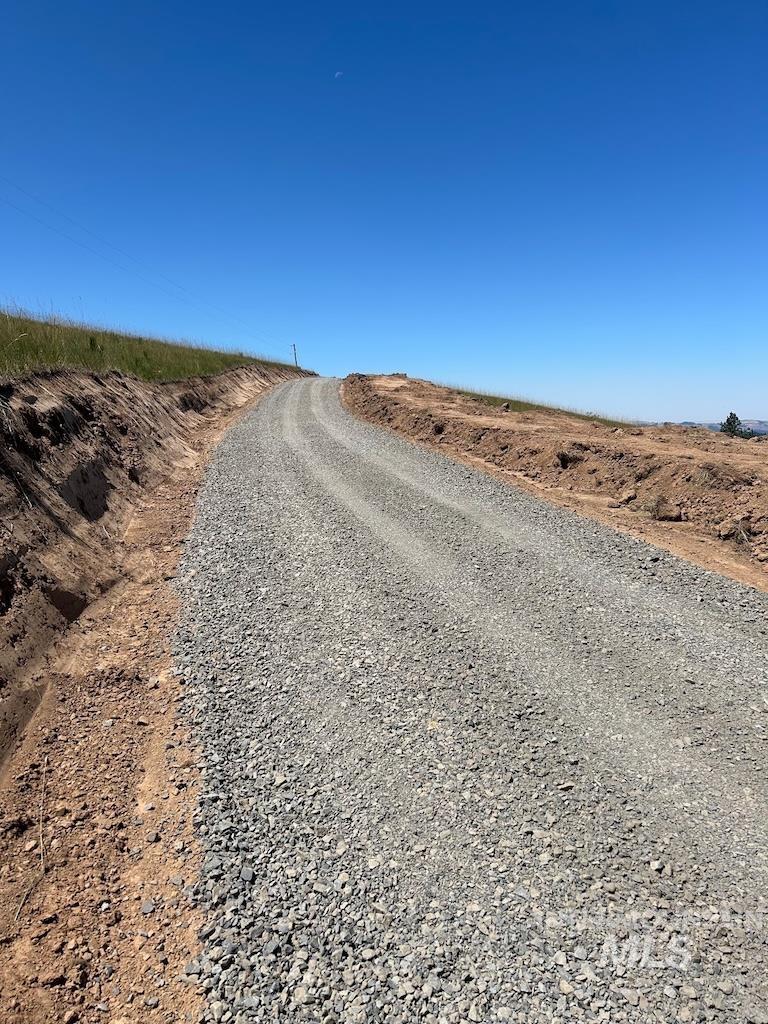 View of dirt / gravel road