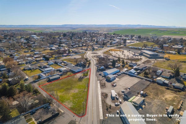 643 THAIN RD, LEWISTON, ID 83501 - Image b7a7c1965baeeda96b01c2fafbec75fa/1212883358