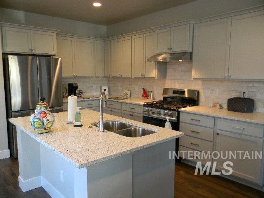 Photo of 1464 E Prairefire St, Meridian, ID 83646 (MLS # 98974306)