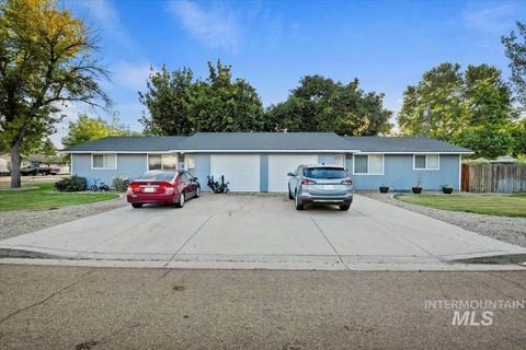 Photo of 2918 S Georgia Ave, Caldwell, ID 83605 (MLS # 98950787)