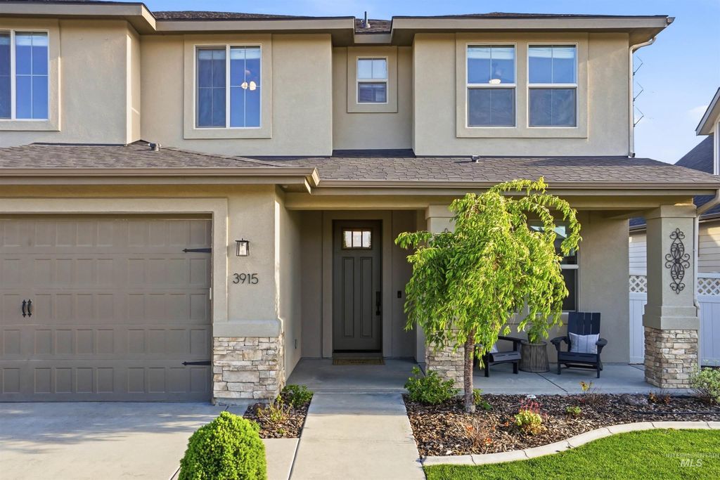 Photo of 3915 W Riva Capri St, Meridian, ID 83646 (MLS # 98984408)