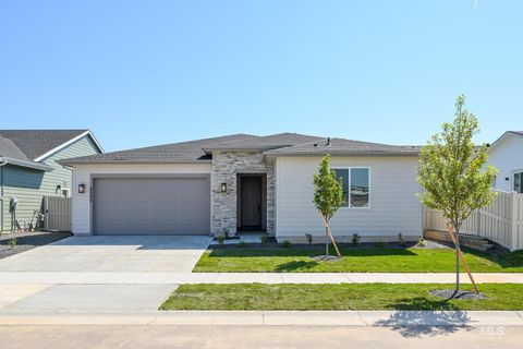 Photo of 3670 N Costa Madera Way, Star, ID 83669 (MLS # 98950886)