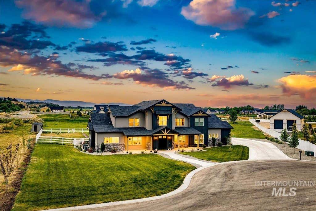 Photo of 738 Blue Meadows Ct, Middleton, ID 83644 (MLS # 98986926)