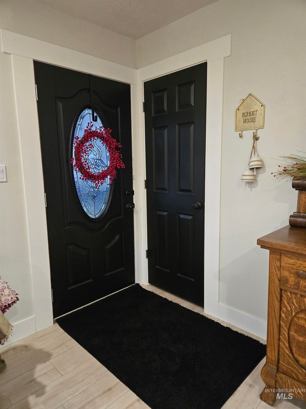 Photo of 813 Reece Ave, Nyssa, OR 97913 (MLS # 98975775)