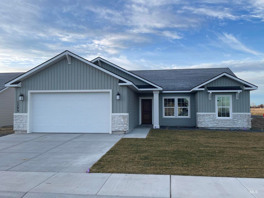 Photo of 1295 Starlight Loop, Twin Falls, ID 83301 (MLS # 98963351)