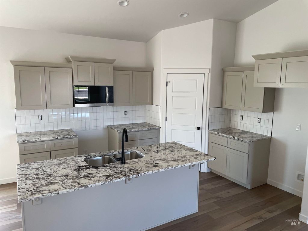 Photo of 1295 Starlight Loop, Twin Falls, ID 83301 (MLS # 98963351)