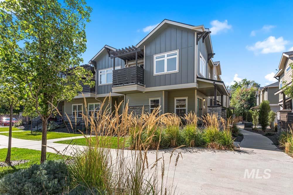 Photo of 4264 N Reed Ln, Garden City, ID 83714 (MLS # 99000413)