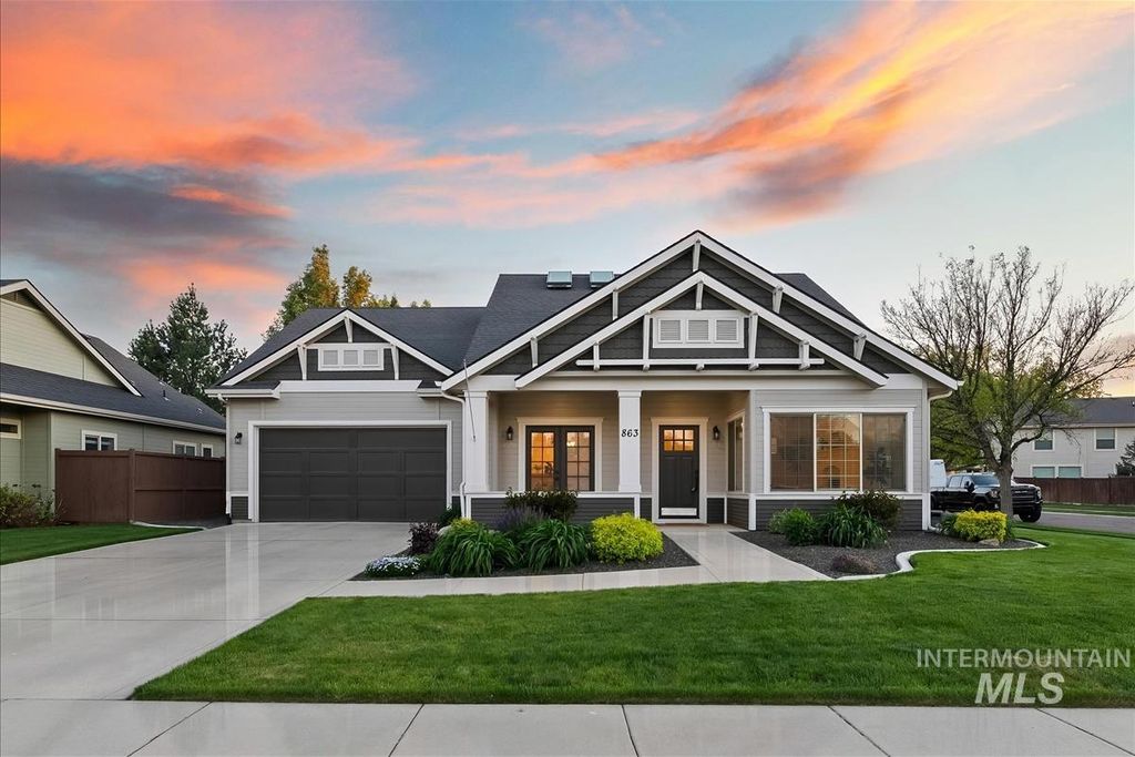 Photo of 863 W Colbert St, Meridian, ID 83646 (MLS # 98985060)