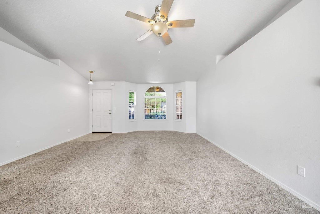 Photo of 2419 E Maryland Ave, Nampa, ID 83686 (MLS # 99003538)