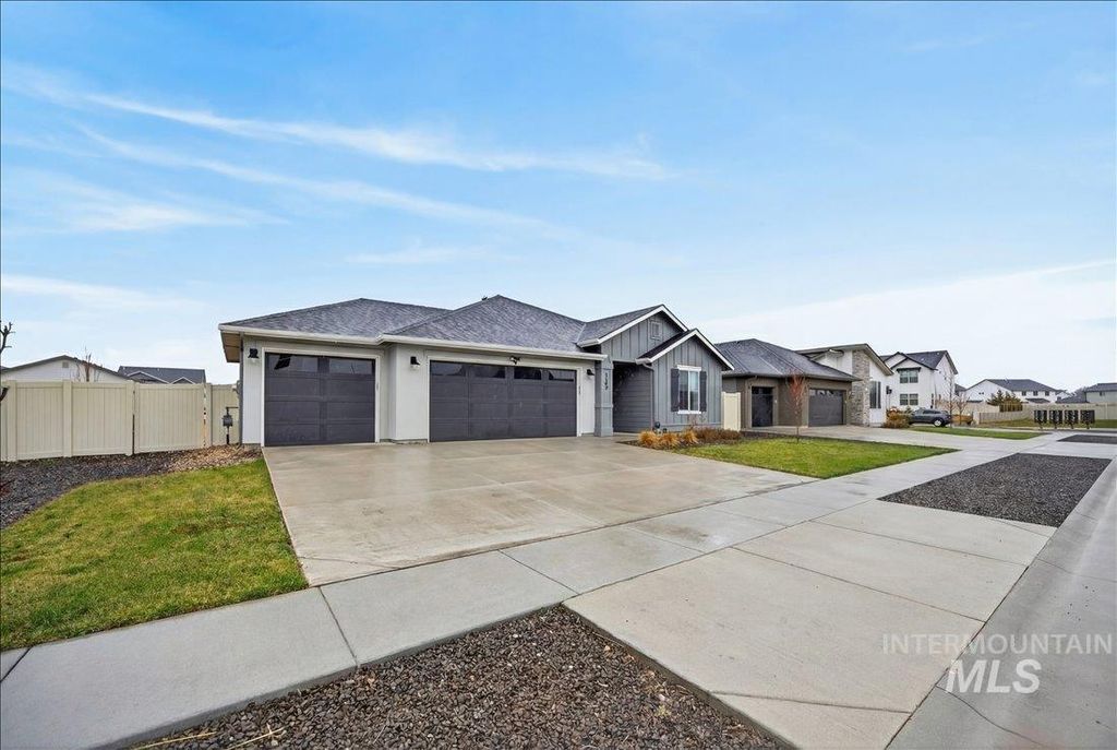 Photo of 7548 E Limpkin, Nampa, ID 83687 (MLS # 98975982)