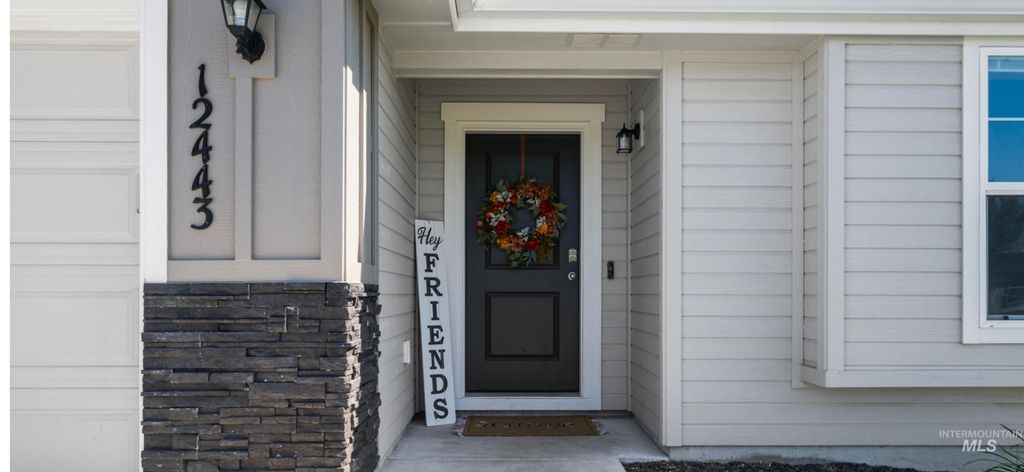 Photo of 12443 Varga St, Caldwell, ID 83607 (MLS # 98963663)