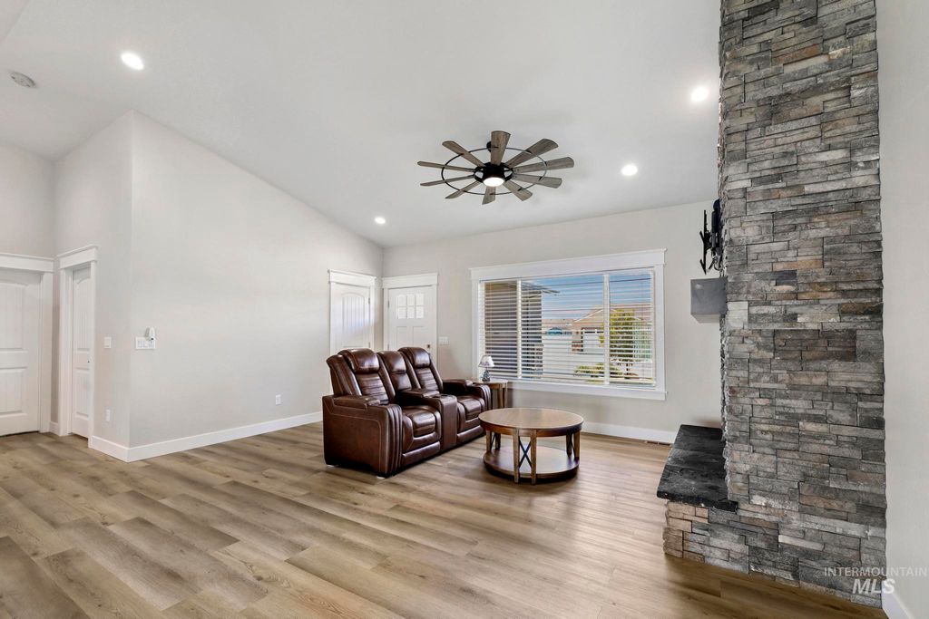 Photo of 1367 Shelbi St, Twin Falls, ID 83301 (MLS # 98984487)