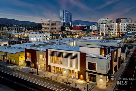 Photo of 1424 W Front St #205, Boise, ID 83702 (MLS # 98981354)