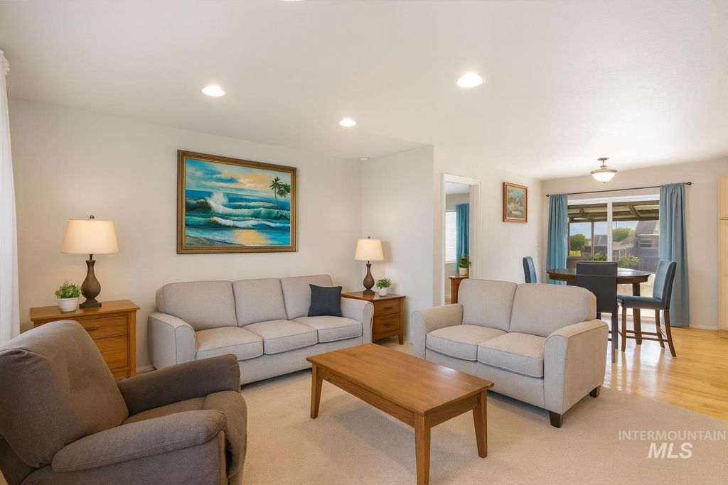 Photo of 577 Hunter Ave, Twin Falls, ID 83301 (MLS # 98969923)