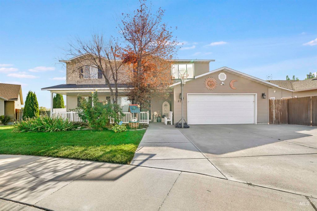 Photo of 577 Hunter Ave, Twin Falls, ID 83301 (MLS # 98969923)