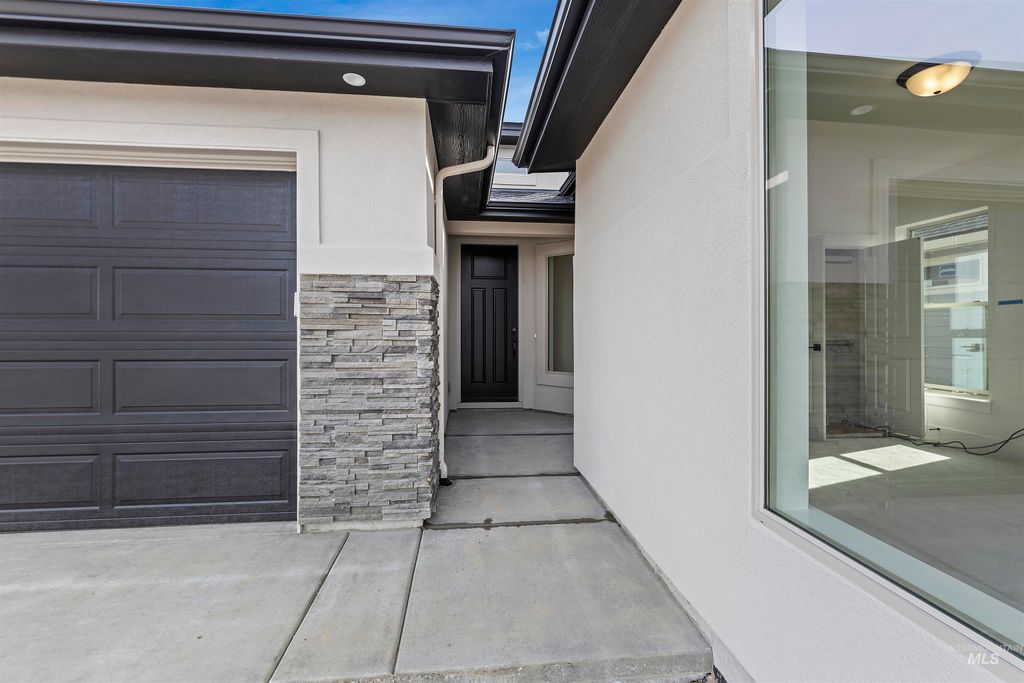 Photo of 6536 E Lucy Dr, Eagle, ID 83714 (MLS # 98972499)