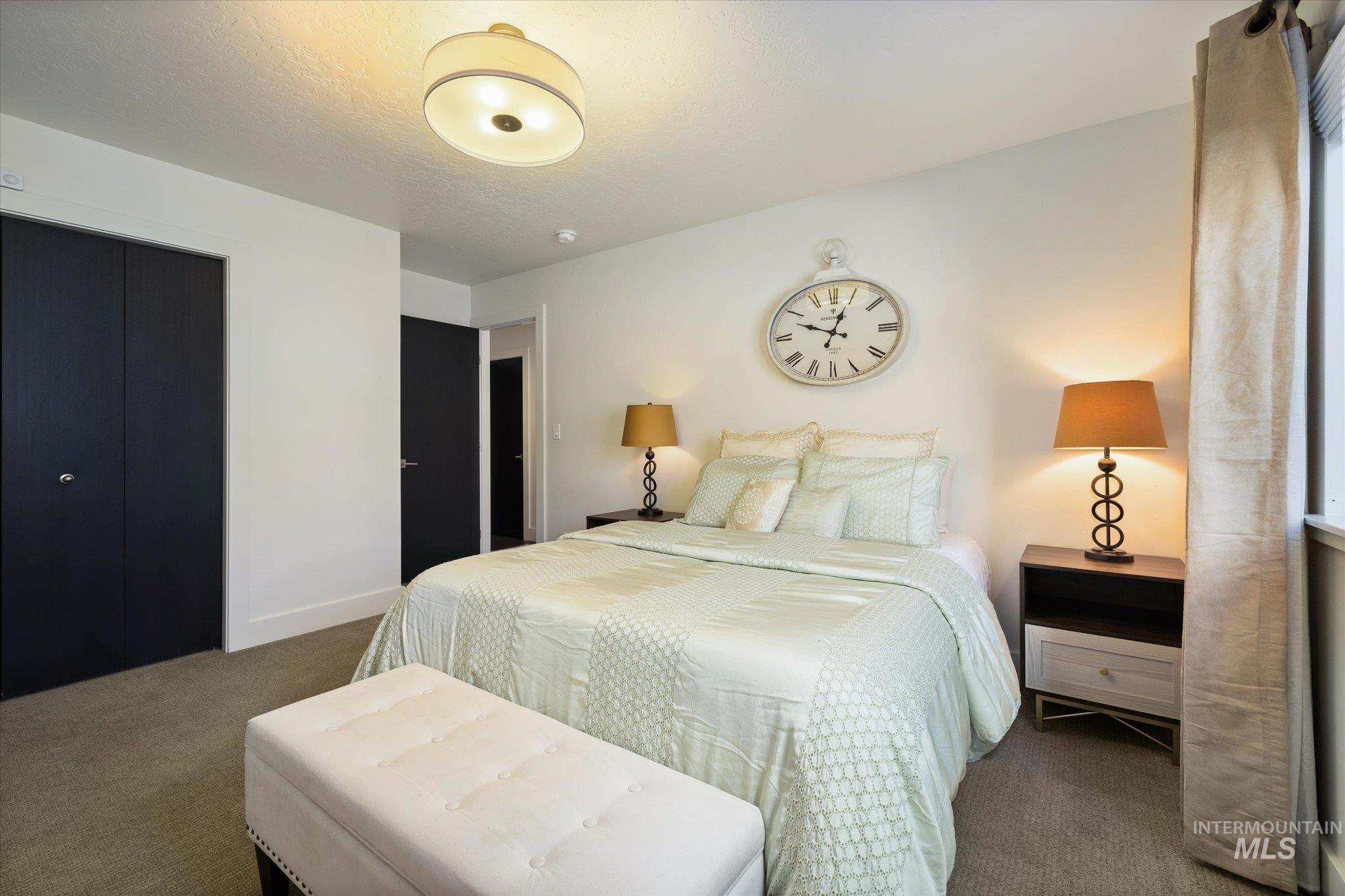 3693 E Parkcenter Blvd