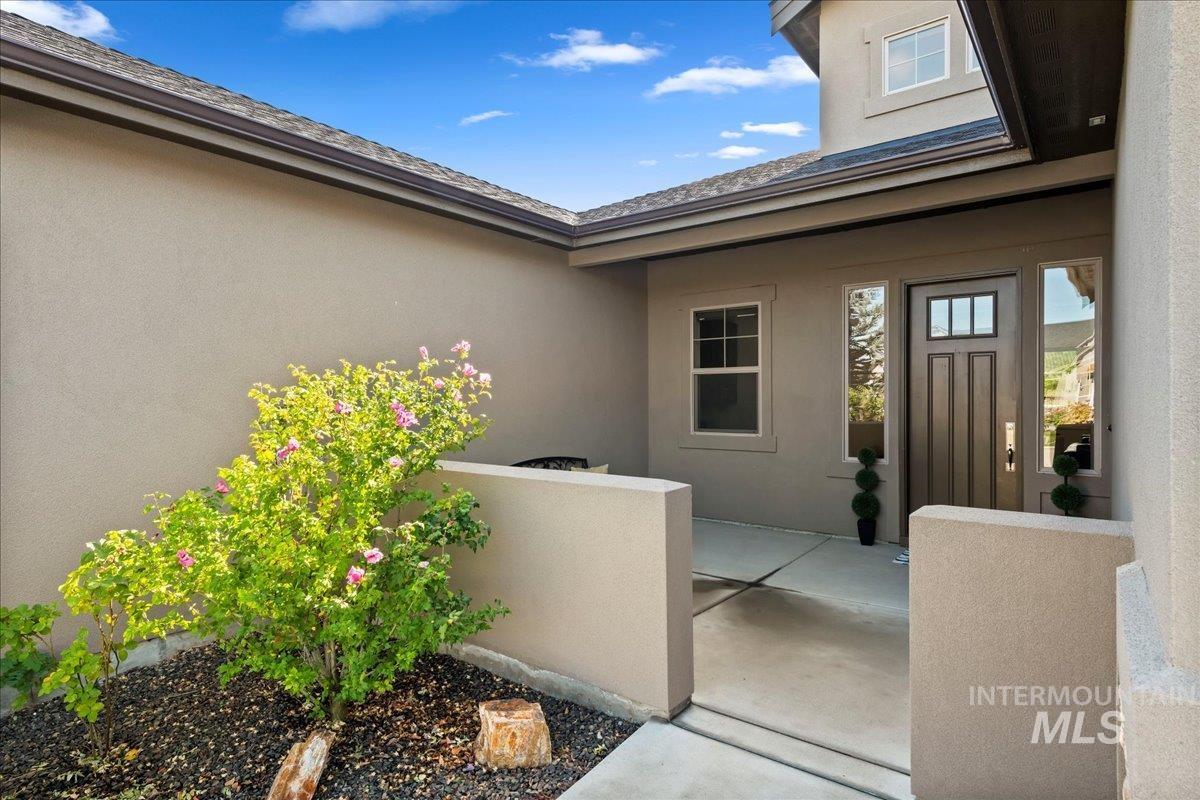 713 E Reflect Ridge