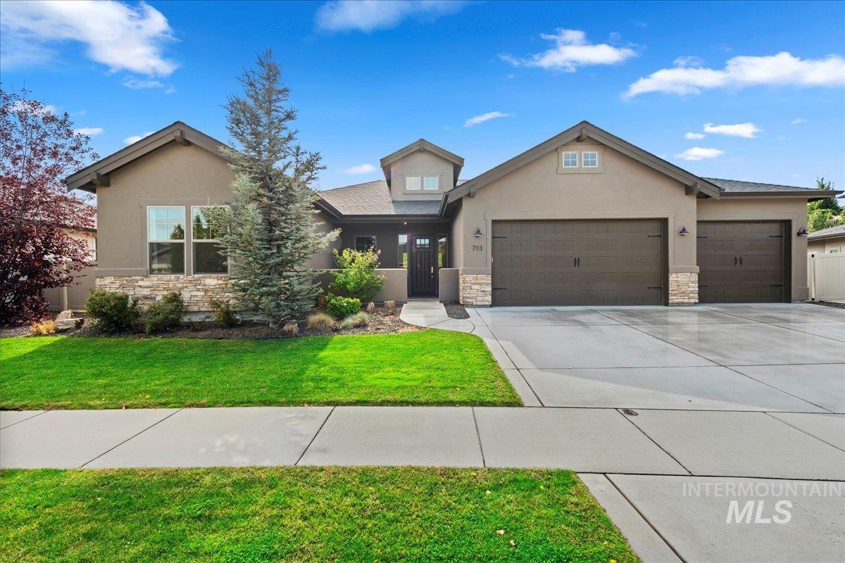 713 E Reflect Ridge
