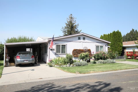 Photo of 910 Moonglo Road Space #72 RD, Buhl, ID 83316 (MLS # 98996730)
