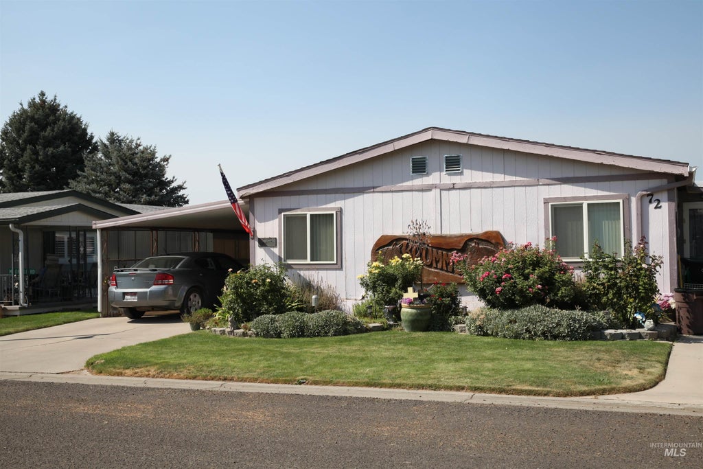 Photo of 910 Moonglo Road Space #72 RD, Buhl, ID 83316 (MLS # 98996730)