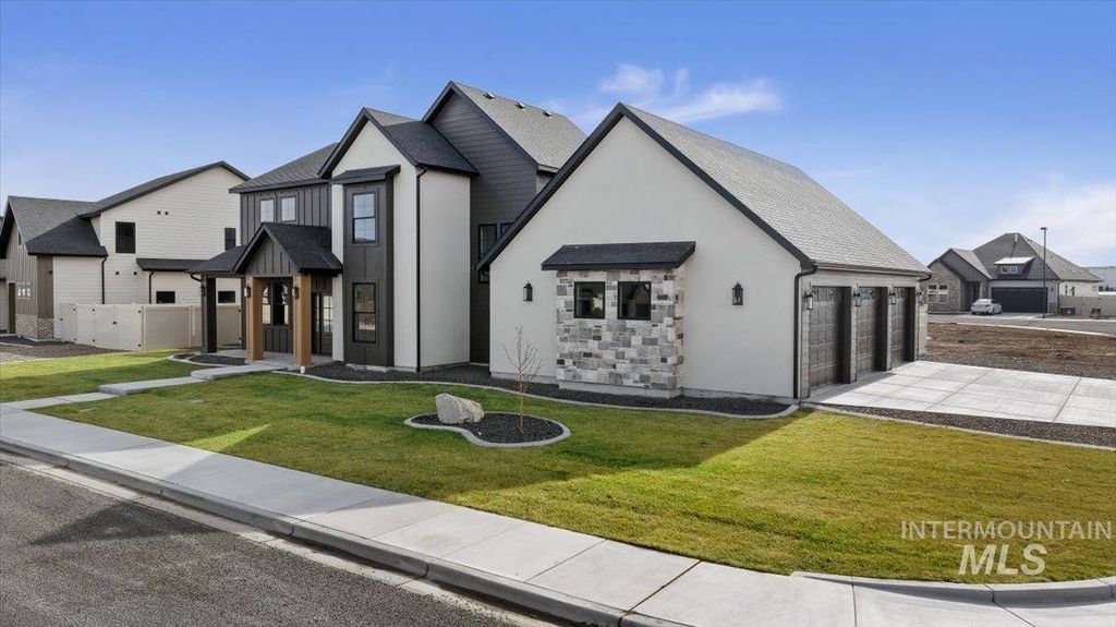 Photo of 663 Cnayon Crest Drive W, Twin Falls, ID 83301 (MLS # 98973989)