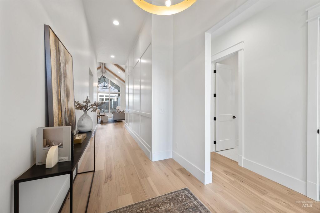 Photo of 1034 E Escalation St, Meridian, ID 83642 (MLS # 98973390)