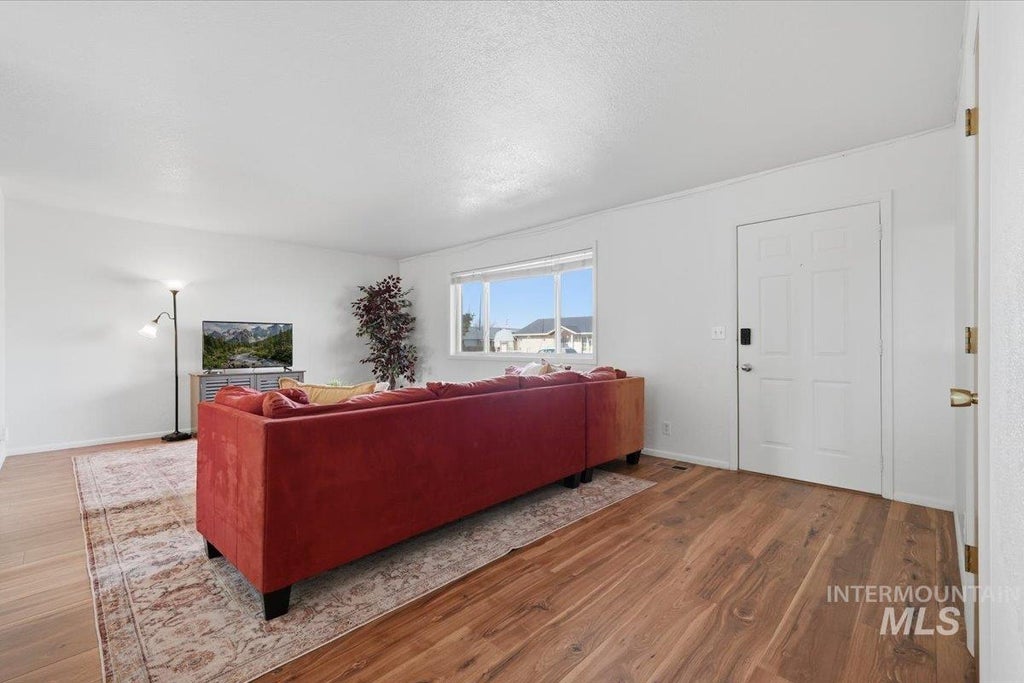 Photo of 308 Walnut ST, New Plymouth, ID 83665 (MLS # 99005174)