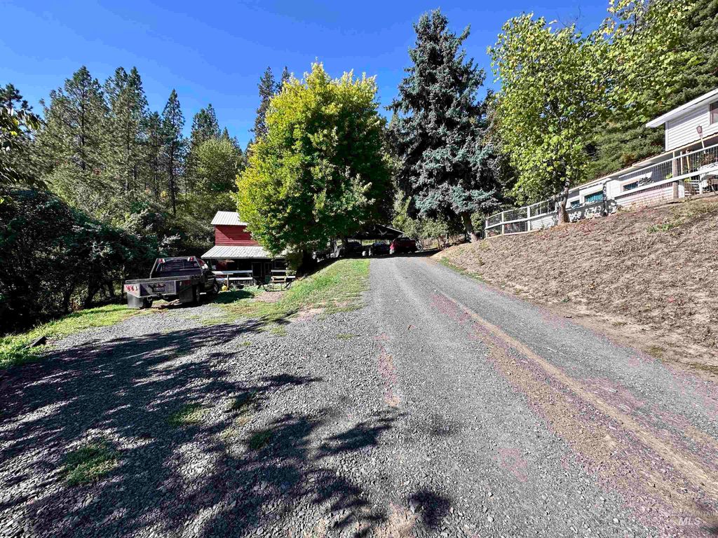 Photo of 1127 Ridgewood Drive, Kamiah, ID 83536 (MLS # 98963869)
