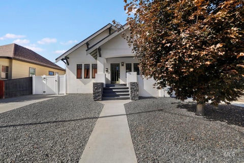 Photo of 661 2nd Ave N Ave, Twin Falls, ID 83301 (MLS # 98999743)