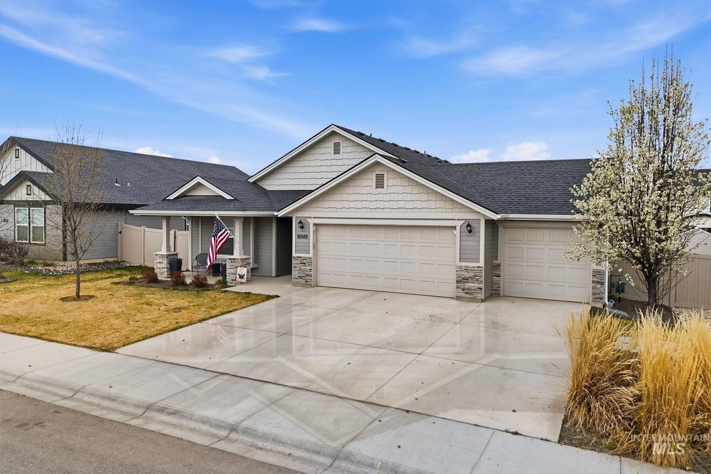 Photo of 19349 Kiowa Creek Way, Caldwell, ID 83605 (MLS # 98977967)