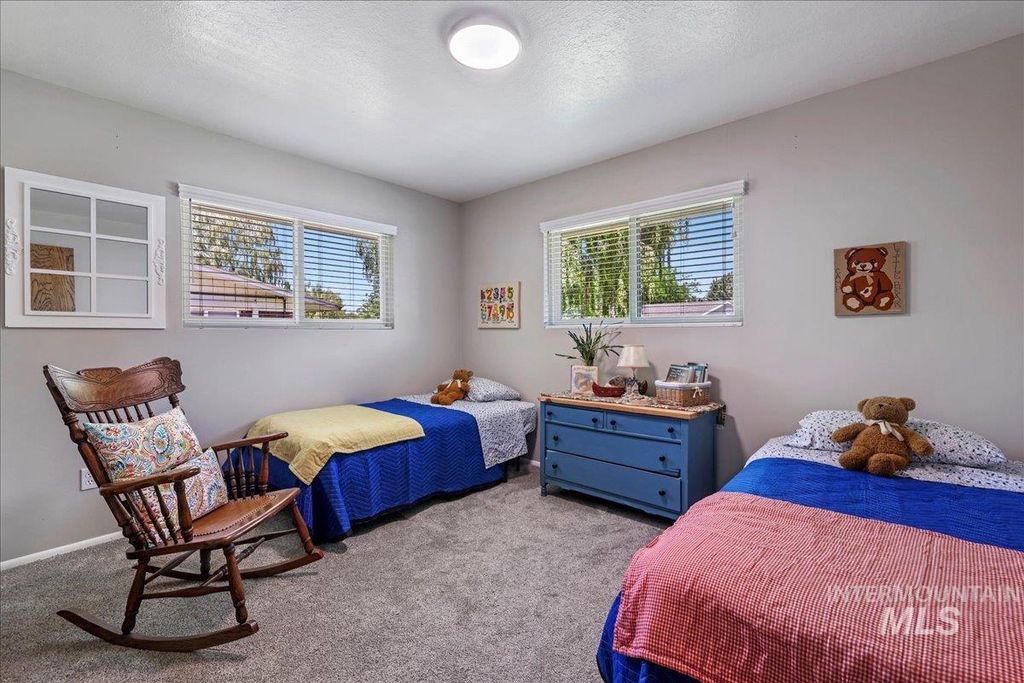 Photo of 539 Rimview Dr, Twin Falls, ID 83301 (MLS # 98950828)